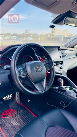 تۆیۆتا کامری